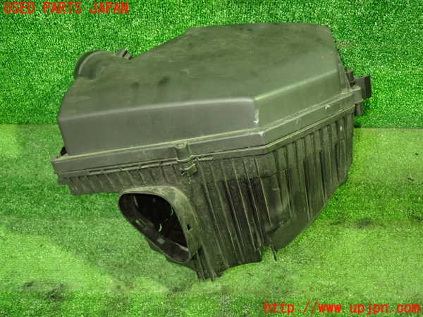 1UPJ-33202560]ボルボ・XC60(DB4204TXC)エアクリーナーボックス 中古_m0001.jpg
