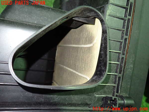 1UPJ-33202560]ボルボ・XC60(DB4204TXC)エアクリーナーボックス 中古_m0003.jpg