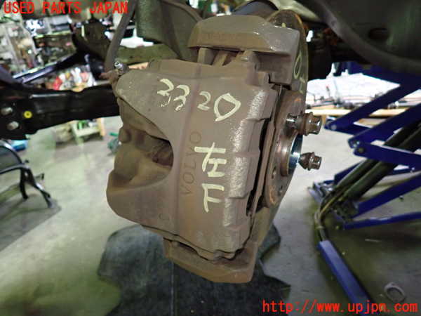 1UPJ-33204085]ボルボ・XC60(DB4204TXC)左フロントキャリパー 中古_m0001.jpg