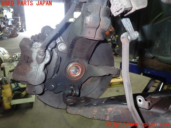 1UPJ-33204290]ボルボ・XC60(DB4204TXC)右フロントナックルハブ 中古_m0002.jpg