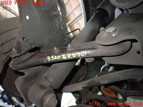 1UPJ-33205200]ボルボ・XC60(DB4204TXC)右リアロアアーム1 中古_m0001.jpg