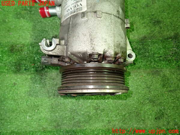 1UPJ-33206025]ボルボ・XC60(DB4204TXC)エアコンコンプレッサー 中古_m0003.jpg