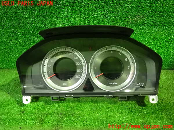 1UPJ-33206170]ボルボ・XC60(DB4204TXC)スピードメーター 中古_m0001.jpg