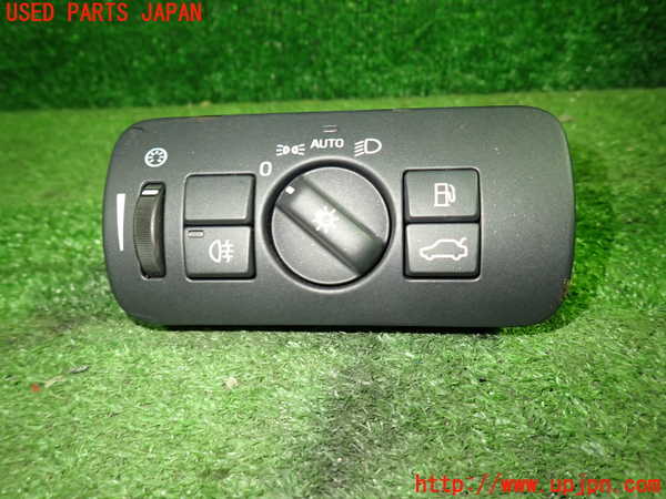 1UPJ-33206285]ボルボ・XC60(DB4204TXC)ライトスイッチ 中古_m0001.jpg