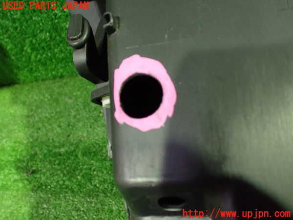 1UPJ-33207516]ボルボ・XC60(DB4204TXC)グローブボックス1 中古_m0004.jpg