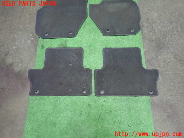 1UPJ-33207800]ボルボ・XC60(DB4204TXC)フロアマット 中古_m0003.jpg