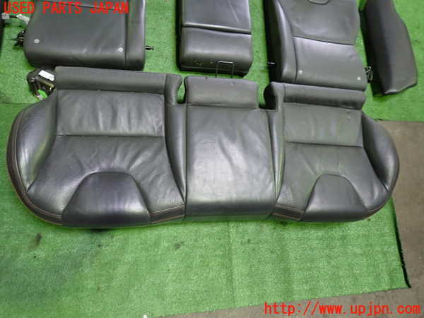1UPJ-33207385]ボルボ・XC60(DB4204TXC)リアシート 中古_m0004.jpg