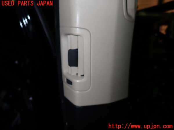 1UPJ-33207670]ボルボ・XC60(DB4204TXC)左センターピラートリム 中古_m0004.jpg