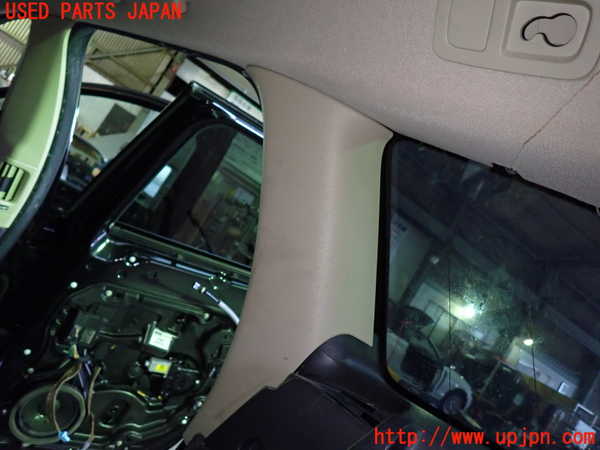 1UPJ-33207675]ボルボ・XC60(DB4204TXC)右リアピラートリム 中古_m0002.jpg