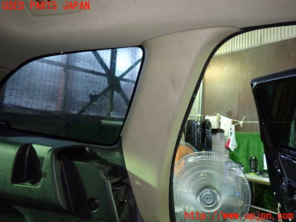 1UPJ-33207680]ボルボ・XC60(DB4204TXC)左リアピラートリム 中古_m0002.jpg