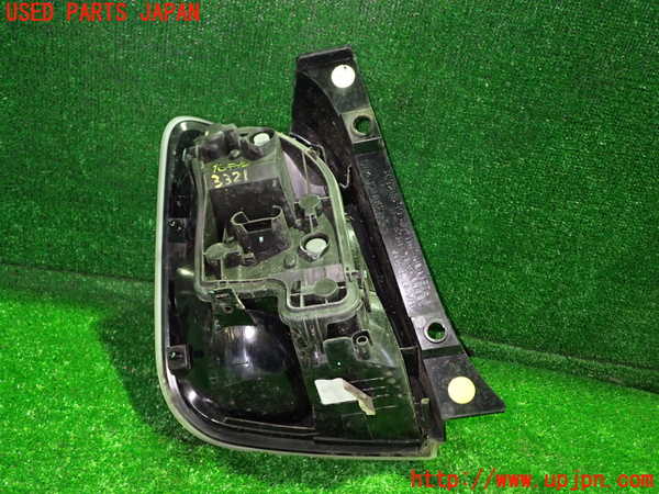 5UPJ-33211530]フィアット・500(31209)右テールランプ 中古_m0003.jpg