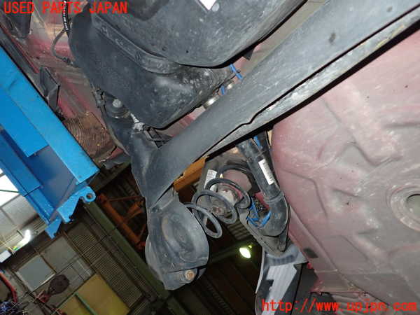 1UPJ-33215380]フィアット・500(31209)リアアクスルビーム 中古_m0004.jpg