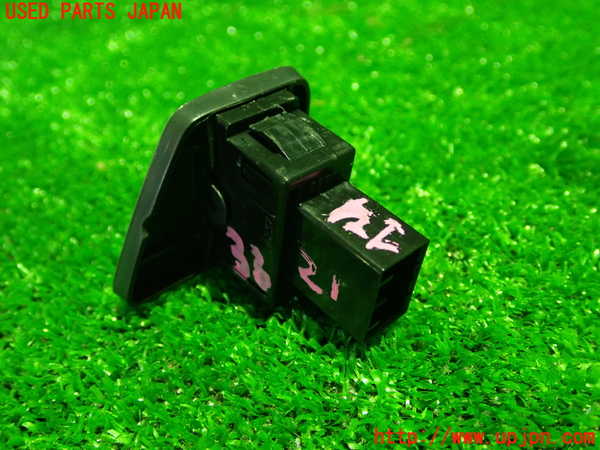 1UPJ-33216245]フィアット・500(31209)左パワーウィンドウスイッチ 中古_m0003.jpg