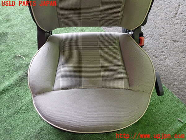 1UPJ-33217035]フィアット・500(31209)運転席シート 中古_m0002.jpg