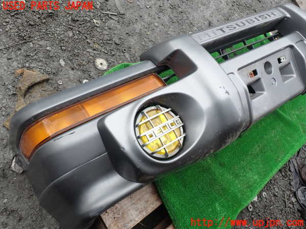 1UPJ-33221010]デリカ スターワゴン(P35W)フロントバンパー 中古_m0004.jpg