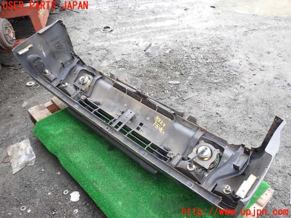 1UPJ-33221010]デリカ スターワゴン(P35W)フロントバンパー 中古_m0005.jpg