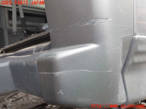 1UPJ-33221610]デリカ スターワゴン(P35W)リアバンパー 中古_m0004.jpg