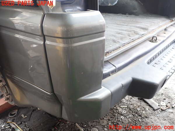 1UPJ-33221610]デリカ スターワゴン(P35W)リアバンパー 中古_m0005.jpg