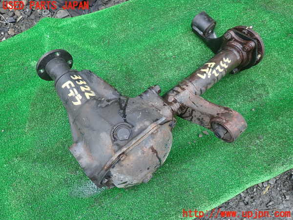 1UPJ-33224350]デリカ スターワゴン(P35W)フロントデフ 中古_m0002.jpg