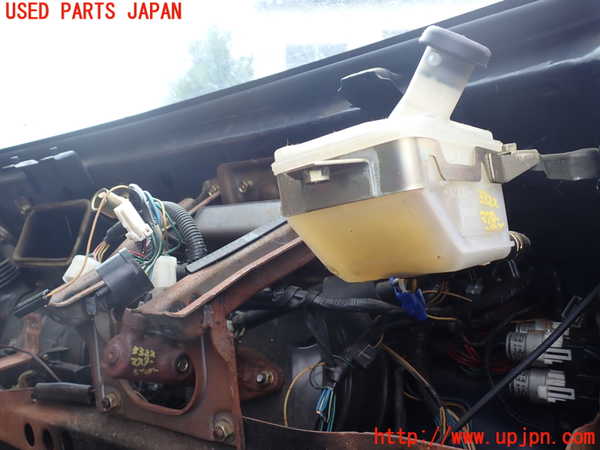 5UPJ-33224050]デリカ スターワゴン(P35W)ブレーキマスターシリンダー 中古_m0001.jpg