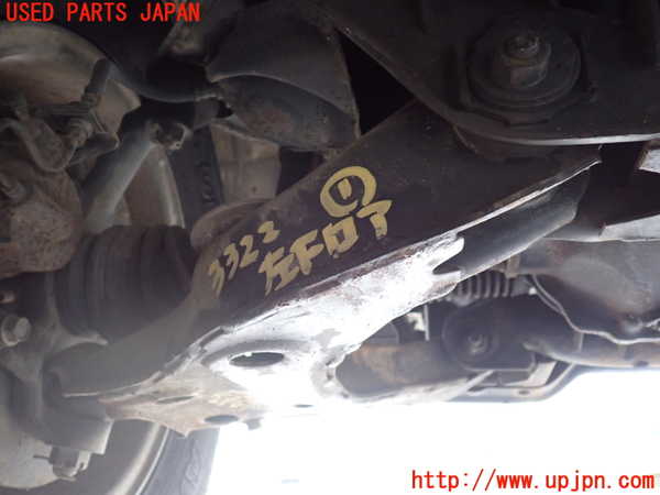 5UPJ-33225186]デリカ スターワゴン(P35W)左フロントロアアーム1 中古_m0001.jpg