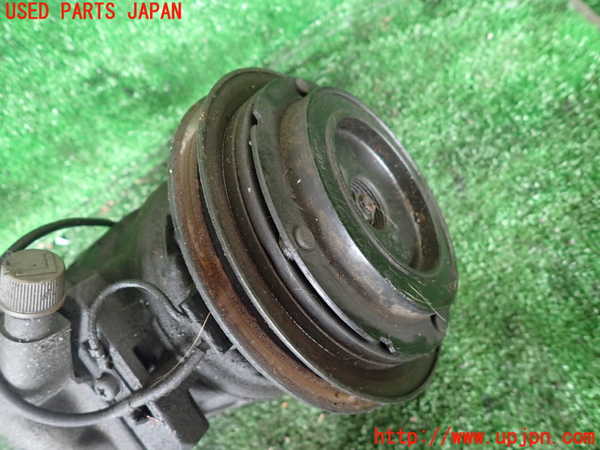 1UPJ-33226025]デリカ スターワゴン(P35W)エアコンコンプレッサー 中古_m0003.jpg