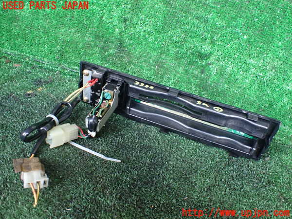 1UPJ-33226306]デリカ スターワゴン(P35W)スイッチ1 (リヤエアコン) 中古_m0003.jpg
