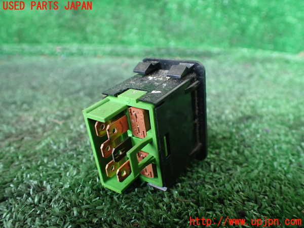 1UPJ-33226300]デリカ スターワゴン(P35W)デフォッガースイッチ 中古_m0002.jpg