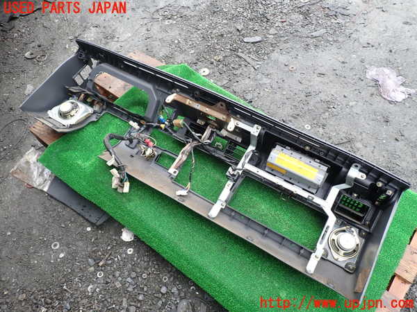 5UPJ-33227505]デリカ スターワゴン(P35W)ダッシュボード 中古_m0005.jpg