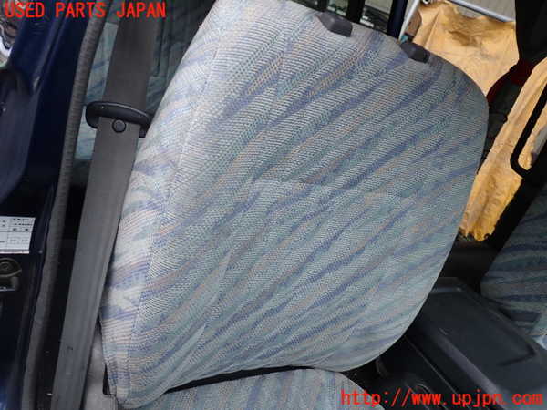 1UPJ-33227035]デリカ スターワゴン(P35W)運転席シート 中古_m0002.jpg
