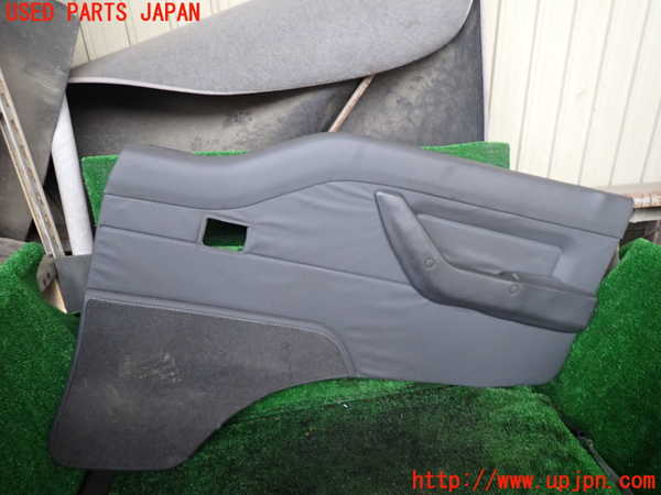 1UPJ-33221234]デリカ スターワゴン(P35W)右前ドア内張り 中古_m0001.jpg
