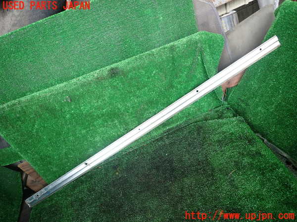 5UPJ-33227771]デリカ スターワゴン(P35W)ラゲッジトレイ1 中古_m0004.jpg