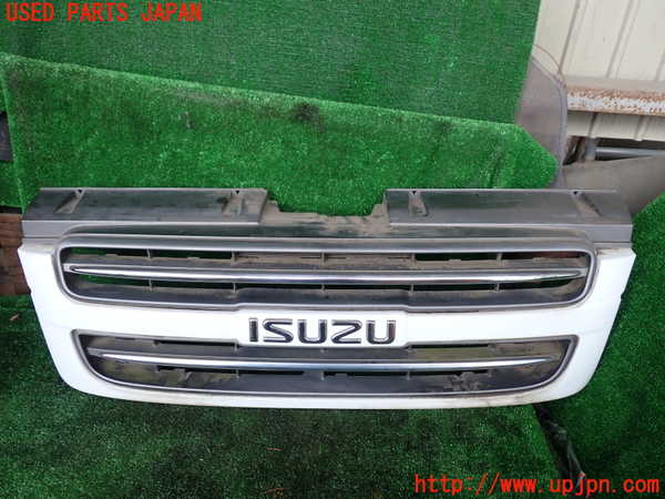 1UPJ-33231050]ビッグホーン(UBS26GW)ラジエターグリル 中古_m0001.jpg