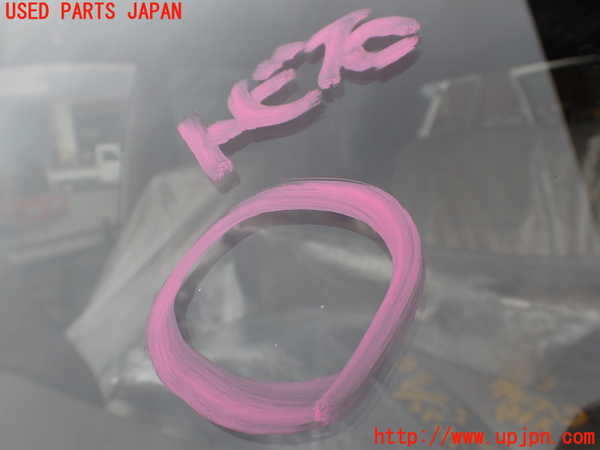 1UPJ-33231195]ビッグホーン(UBS26GW)フロントガラス ASAHI M394 中古_m0002.jpg