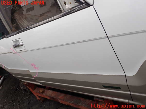 5UPJ-33231230]ビッグホーン(UBS26GW)右前ドア ASAHI M284 中古_m0003.jpg
