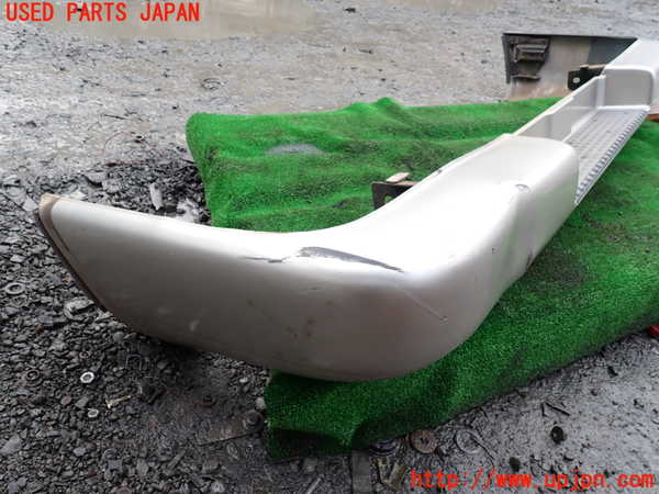 1UPJ-33231610]ビッグホーン(UBS26GW)リアバンパー 【ジャンク】_m0003.jpg
