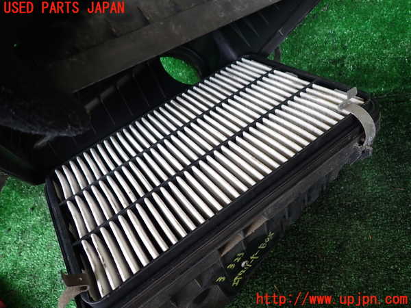 5UPJ-33232560]ビッグホーン(UBS26GW)エアクリーナーボックス 中古_m0003.jpg