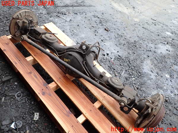 1UPJ-33234400]ビッグホーン(UBS26GW)リアデフホーシング 中古_m0001.jpg