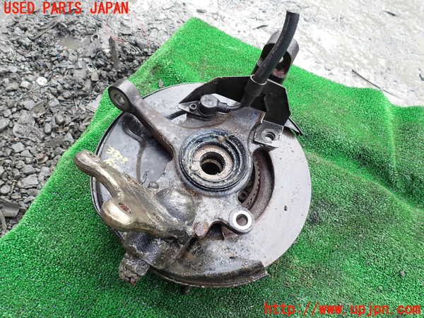 1UPJ-33234290]ビッグホーン(UBS26GW)右フロントナックルハブ 中古_m0002.jpg