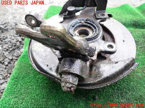 1UPJ-33234290]ビッグホーン(UBS26GW)右フロントナックルハブ 中古_m0003.jpg
