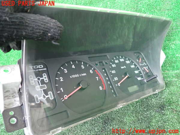 1UPJ-33236170]ビッグホーン(UBS26GW)スピードメーター 中古_m0002.jpg