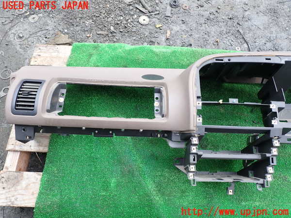 1UPJ-33237505]ビッグホーン(UBS26GW)ダッシュボード 中古_m0003.jpg