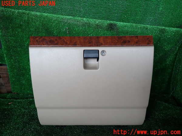 1UPJ-33237516]ビッグホーン(UBS26GW)グローブボックス1 中古_m0001.jpg