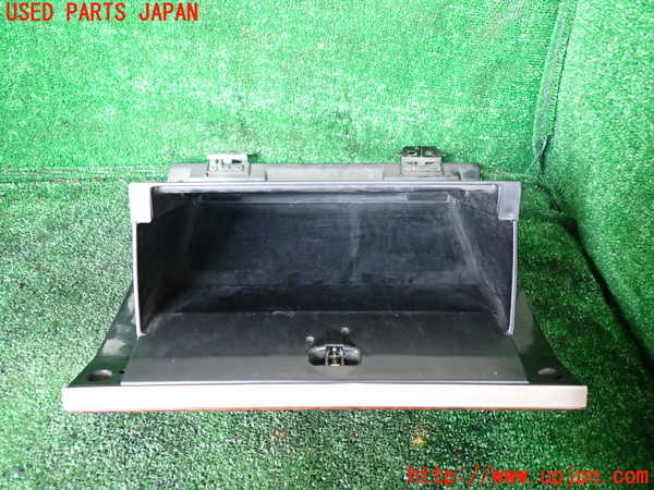 1UPJ-33237516]ビッグホーン(UBS26GW)グローブボックス1 中古_m0003.jpg