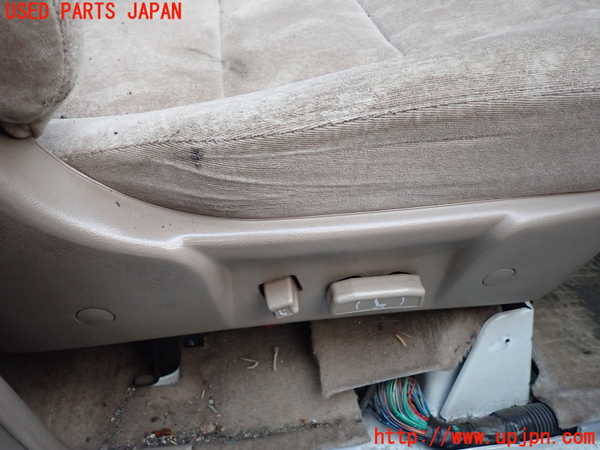1UPJ-33237035]ビッグホーン(UBS26GW)運転席シート 中古_m0004.jpg