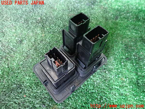 1UPJ-33236280]ビッグホーン(UBS26GW)ミラースイッチ 中古_m0002.jpg