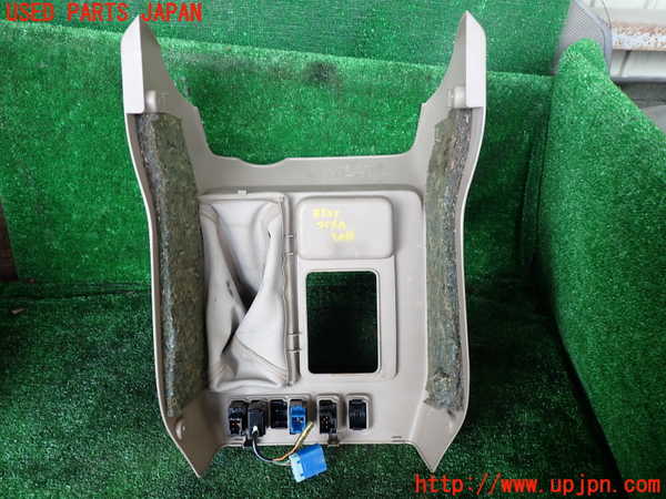 1UPJ-33237549]ビッグホーン(UBS26GW)コンソール 中古_m0003.jpg