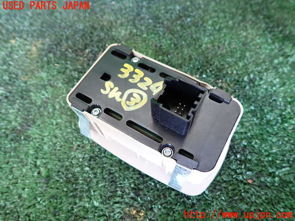 1UPJ-33246308]マセラティ・クアトロポルテ(MQP30A)スイッチ3 (右後ドアパワーウィンドウスイッチ) 中古_m0002.jpg