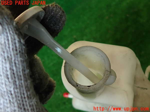 2UPJ-33252410]コルト ラリーアート バージョンR(Z27AG)ラジエータータンク 中古_m0004.jpg