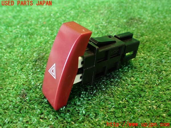 2UPJ-33256290]コルト ラリーアート バージョンR(Z27AG)ハザードスイッチ 中古_m0001.jpg